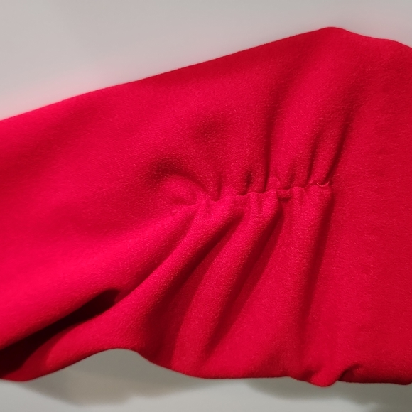 Red blazer - Picture 4 of 9